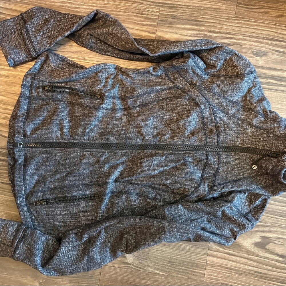 Jacket - Picture 2 of 3